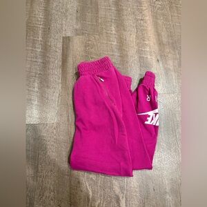 Nike Women's Magenta Jogger Pants. Size XS